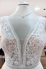 Elegant A-Line Lace Wedding Dress with Long Appliques Tulle Open Back