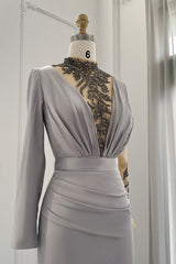 Elegant Jewel Neck Mermaid Evening Dress with Appliques