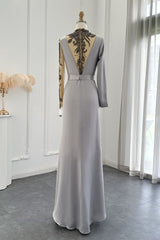 Elegant Jewel Neck Mermaid Evening Dress with Appliques