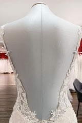 Elegant White Long Mermaid Wedding Dress with Tulle Lace