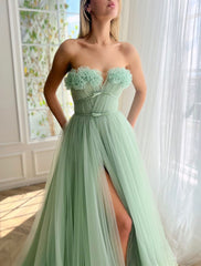 A-Line Evening Gown Floral Dress Formal Wedding Guest Court Train Sleeveless Strapless Tulle with Bow(s) Slit
