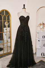 Sweetheart Black Corset Lace-Up Long Prom Dress with Appliques