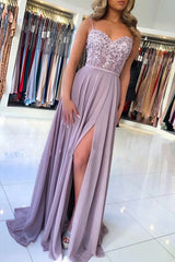 Glamorous Spaghetti-Straps Long Evening Dress Split With Lace Appliques