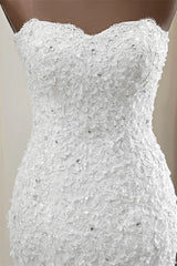 Glamorous Strapless Lace Appliques Long Mermaid Wedding Dress With Beadings