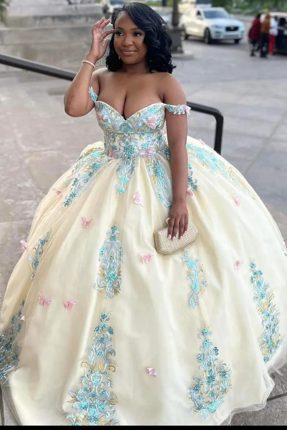 Gorgeous Champagne Off-Shoulder Appliques Ball Gown Prom Dress