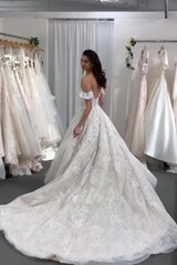Gorgeous Long A-line Spaghetti-Straps Backless Wedding Dress with Tulle Lace