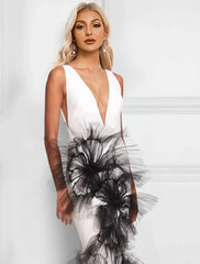 Mermaid / Trumpet Evening Gown Color Block Dress Formal Wedding Guest Floor Length Sleeveless V Neck  Fabric with Appliques
