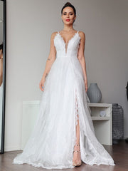 Aimishang  A-Line/Princess Lace Ruffles V-neck Sleeveless Sweep/Brush Train Wedding Dresses