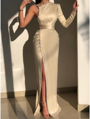 A-Line Evening Gown Elegant Dress Formal Sweep / Brush Train Long Sleeve Scoop Neck Satin with Ruched Sequin Slit