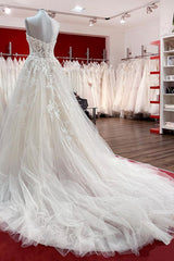 Ivory Tulle A-line Strapless Wedding Dress With Appliques Lace