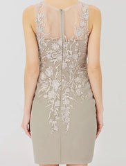 Aimishang  Sheath / Column Mother of the Bride Dress Formal Classic & Timeless Elegant & Luxurious Convertible Dress Illusion Neck Knee Length Chiffon All Over Lace Long Sleeve with Appliques