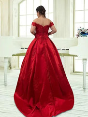 Ball Gown Luxurious Sexy Quinceanera Formal Evening Valentine's Day Dress Off Shoulder Short Sleeve Chapel Train Lace with Appliques