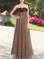 A-Line Evening Gown Elegant Dress Wedding Guest Prom Floor Length Sleeveless Strapless Chiffon with Pleats Appliques Pure Color