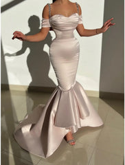 Mermaid / Trumpet Evening Gown Elegant Dress Formal Sweep / Brush Train Short Sleeve Sweetheart Satin with Rhinestone Pleats Ruched