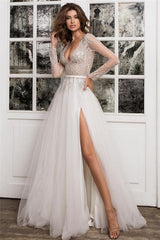 Long Sleeves A-Line V-Neck Tulle Wedding Dress with Split