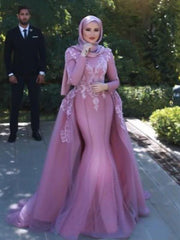 Long Sleeves Scoop Sweep/Brush Train With Applique Net Muslim Dresses