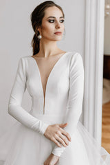 Long Sleeves Tulle Wedding Dress for Your Special Day