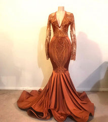 Modern Orange Long Sleeves Mermaid V-Neck Appliques Prom Dress