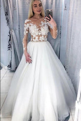 Modern Scoop Long Sleeves Wedding Dress with Lace Appliques and Tulle