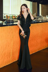 Modern V-Neck Mermaid Prom Dress Long Evening Gowns With Appliques Ruffles