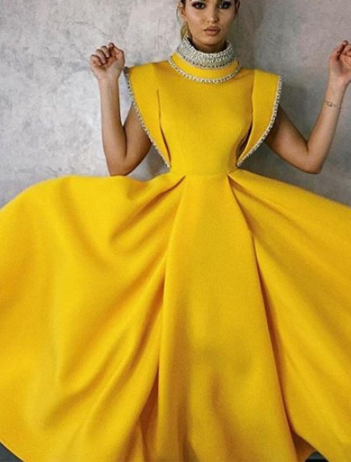 A-Line Elegant Vintage Party Wear Formal Evening Dress High Neck Sleeveless Tea Length Stretch Fabric with Beading