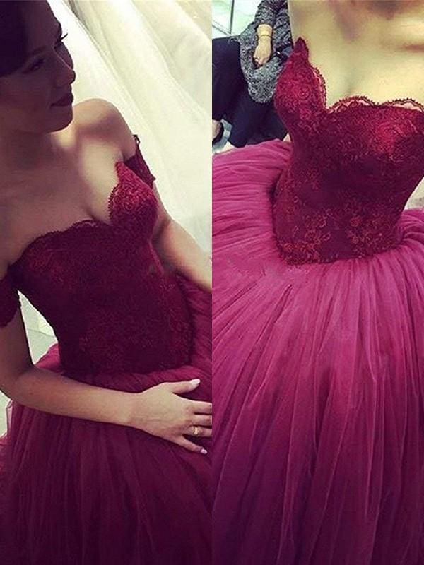 Off-the-Shoulder Sweep/Brush Train Tulle Ball Gown Dresses with Appliques
