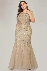 Plus Size Elegant Long Evening Dress With Lace Appliques