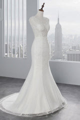Pretty Jewel Sleeveless Long Mermaid Wedding Dress with Lace Appliques