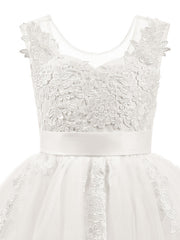 Princess Short Sleeved Scoop Neck Flower Girl Dress With Appliques