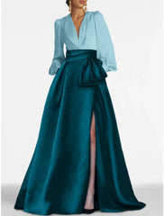 A-Line Evening Gown Elegant Dress Formal Sweep / Brush Train Formal Red Green Dress Long Sleeve V Neck Satin with Pleats Slit