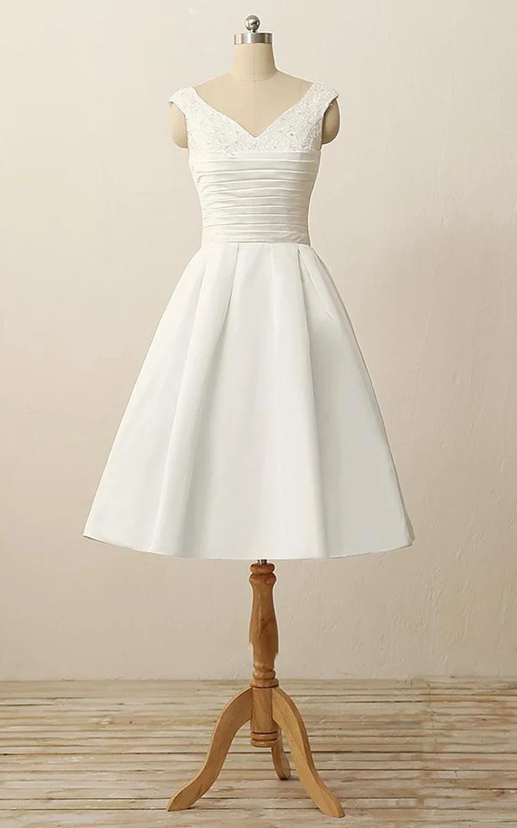 Short V-Neck Pleats Beading Appliques Zipper Satin Wedding Dress