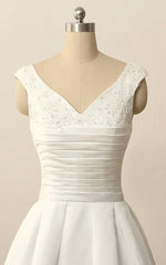 Short V-Neck Pleats Beading Appliques Zipper Satin Wedding Dress