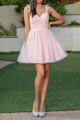 A-line V-neck lace sticker short Homecoming dress
