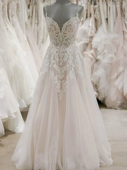 Stunning Spaghetti-Straps Sleeveless Tulle Wedding Dress With Appliques