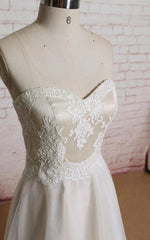 Sweetheart A-Line Tulle Lace Appliques Sleeveless Wedding Dress