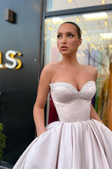 Sweetheart Sleeveless Beading Short Evening Dress with Pockets