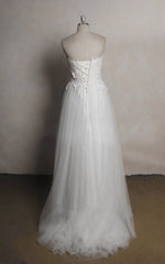 Sweetheart Tulle Lace Satin Wedding Dress With Beading