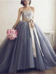 Tulle Sweetheart Sleeveless Sweep/Brush Train With Applique Dresses