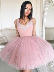 Tulle V-neck Sleeveless A-line Short/Mini With Lace Prom Dresses