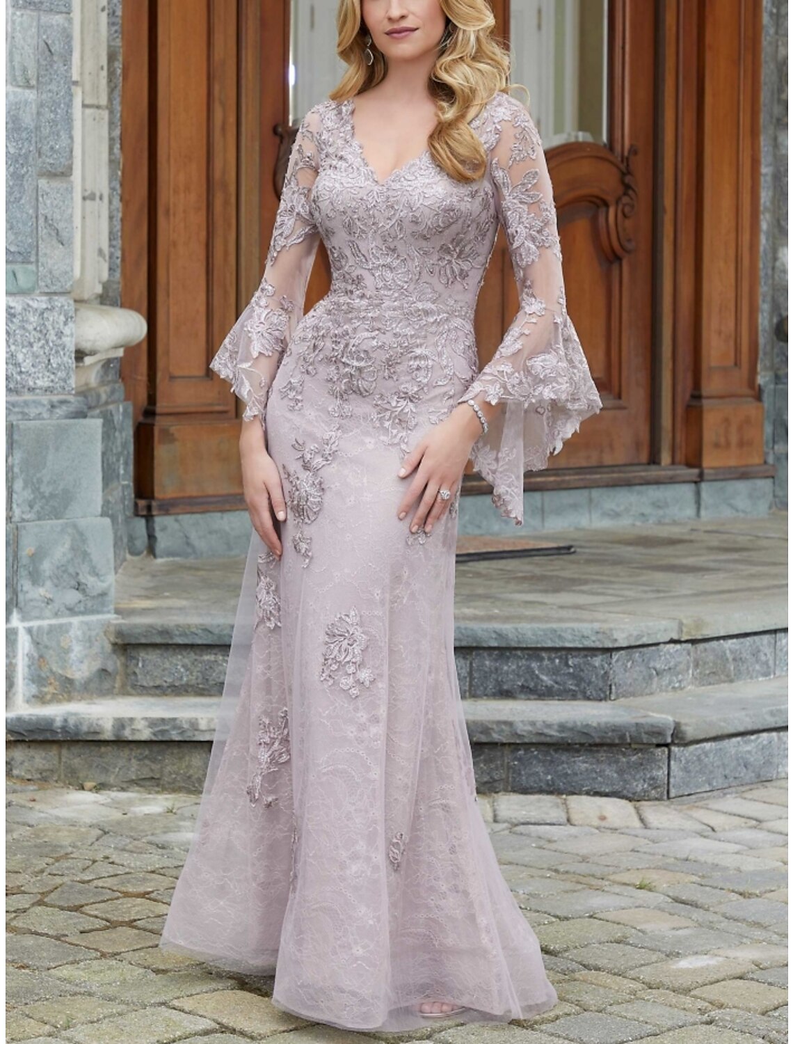 Aimishang A-Line Mother of the Bride Dress Wedding Guest Elegant V Neck Floor Length Lace Long Sleeve with Ruching Solid Color