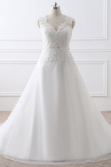 White Appliques Long Wedding Gowns with Beading Belt