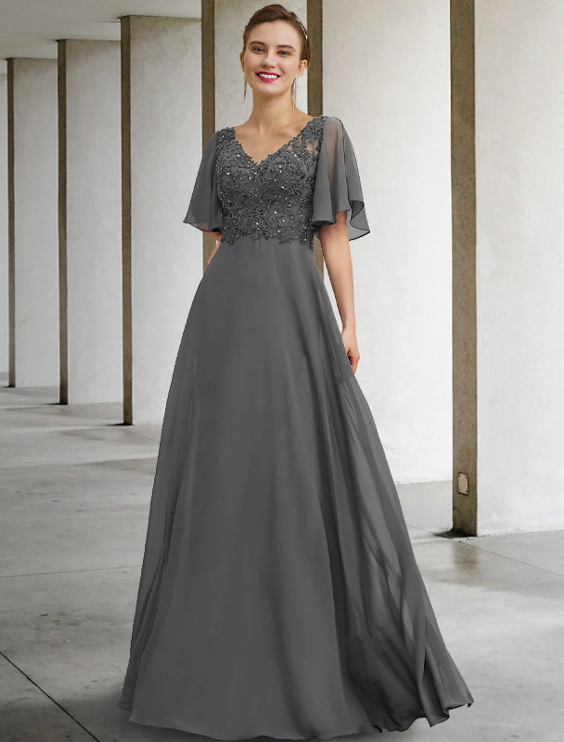Aimishang A-Line Mother of the Bride Dress Luxurious Elegant V Neck Floor Length Chiffon Lace Short Sleeve with Beading Appliques