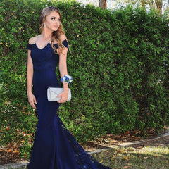 Off The Shoulder V-neck Long Mermaid Bridesmaid Dresses Lace Appliques