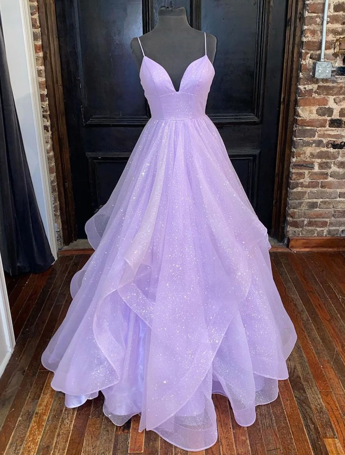 Ball Gown A-Line Prom Dresses Sparkle & Shine Dress Formal Floor Length Sleeveless Sweetheart Tulle Backless with Pleats Ruffles