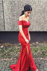 Sheath/Column Off-the-shoulder V-neck Side Split Long Prom Dresses