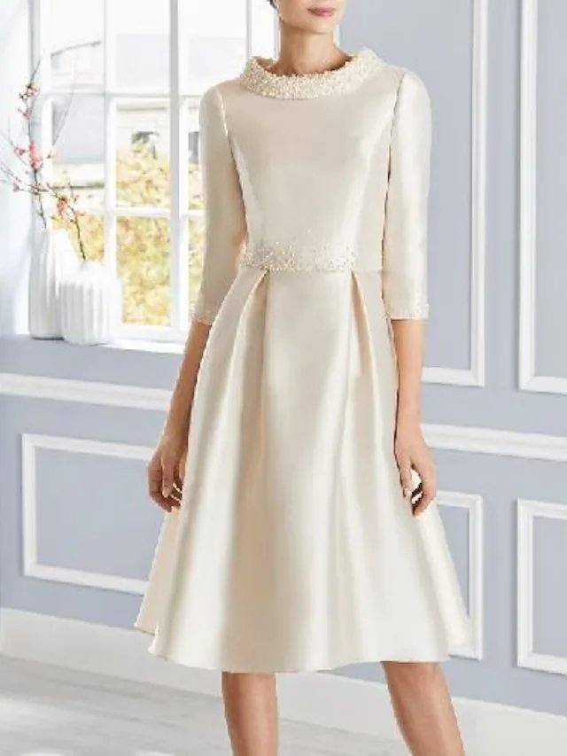 Sheath / Column Mother of the Bride Dress Elegant Jewel Neck Knee Length Satin Short Sleeve with Appliques - RongMoon