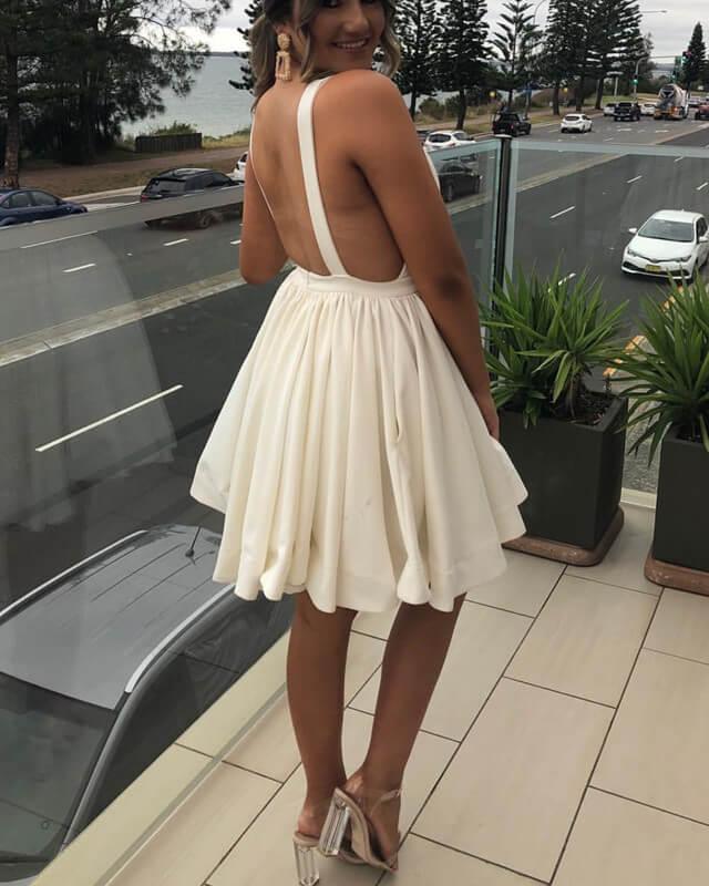 Short White Plunging Neck Cocktail Dress - RongMoon