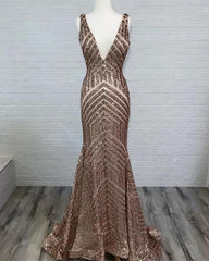 Luxurious Sequins V-neck Mermaid Prom Dresses 2019