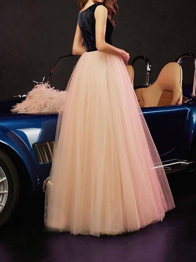 A-Line Minimalist Color Clash Quinceanera Prom Dress V Neck Sleeveless Floor Length Tulle Velvet with Sleek Pleats - RongMoon