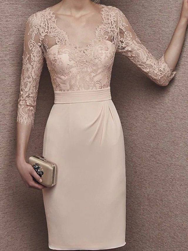 Sheath / Column Mother of the Bride Dress Elegant V Neck Knee Length Chiffon Lace Half Sleeve with Appliques - RongMoon